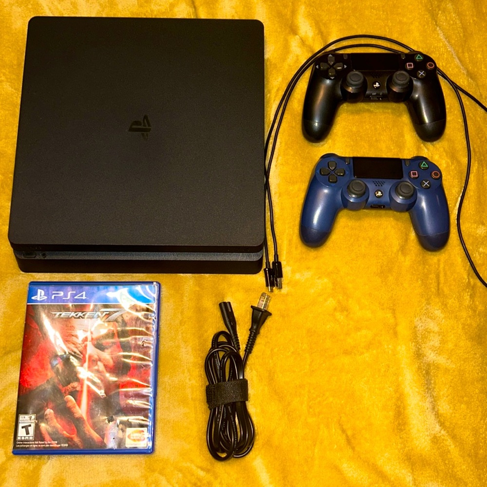 PS4 Slim